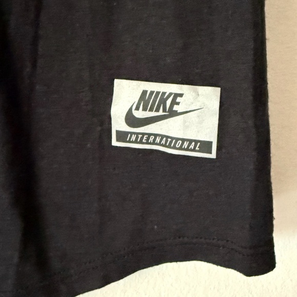 Nike International S Black Tee - Picture 5 of 10